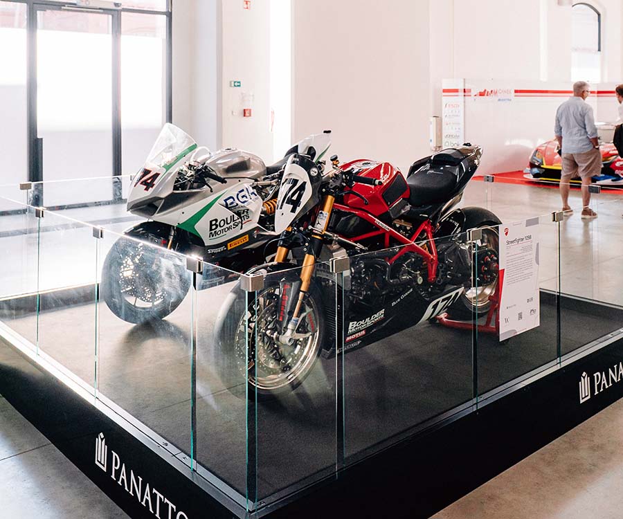 Aukce motocyklů Kamila Holána